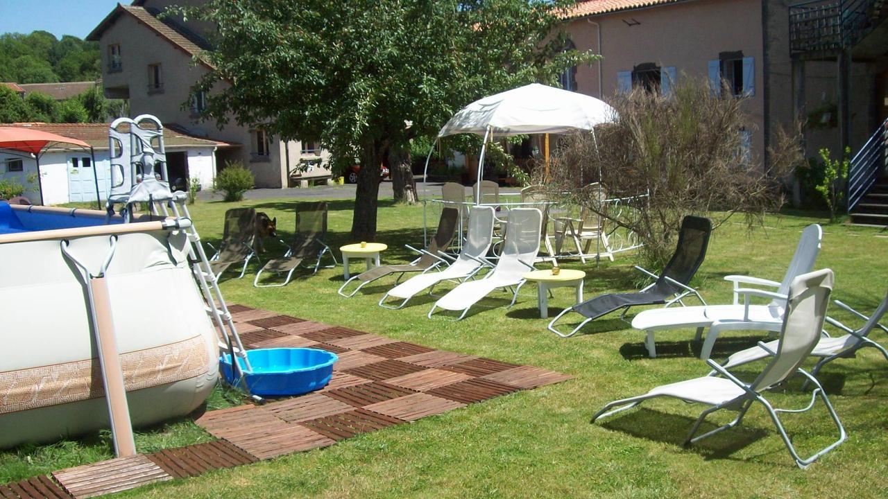Leclosdipontine L'Ecole Des Demoiselles Pontgibaud Exteriér fotografie