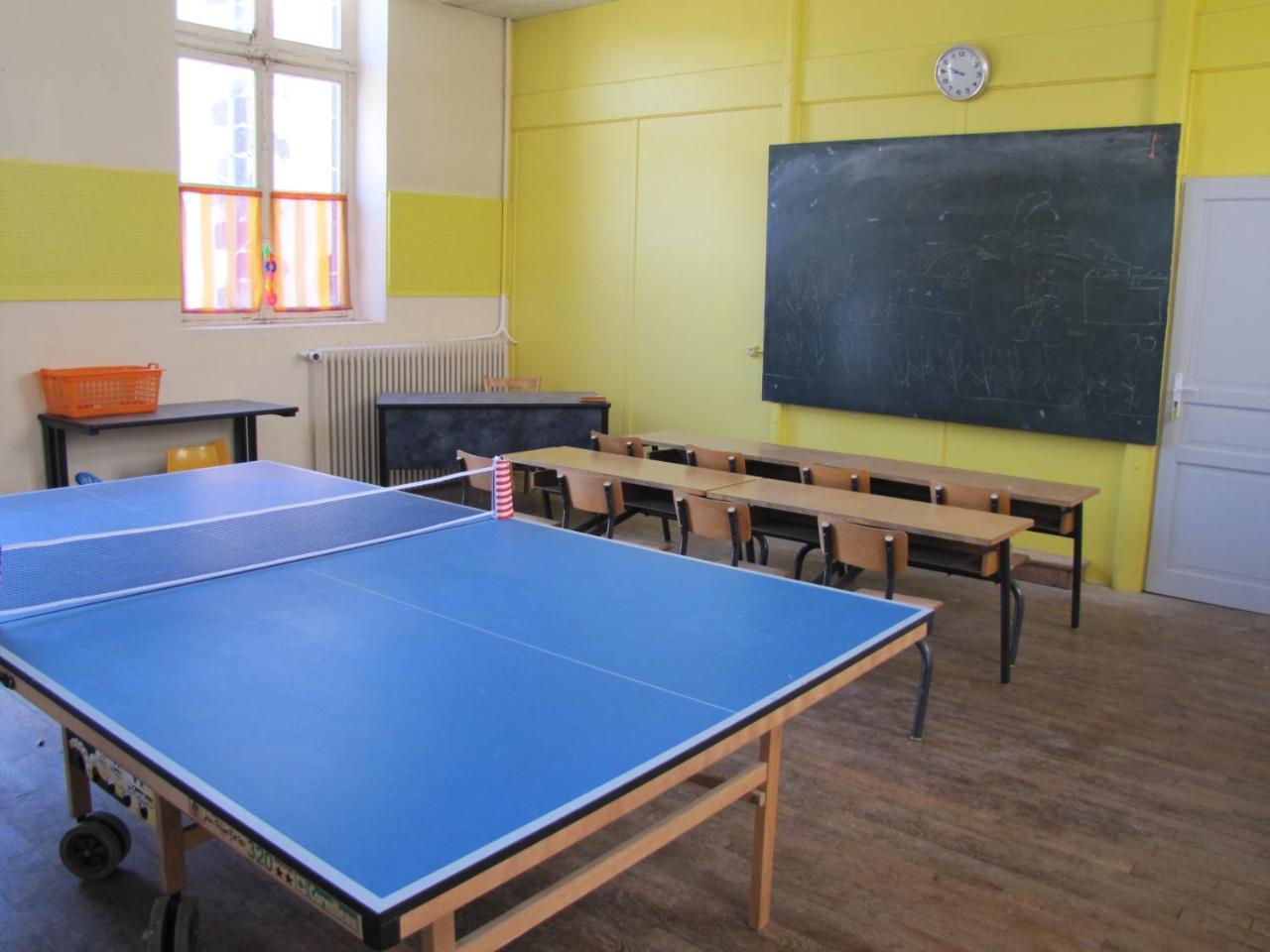 Leclosdipontine L'Ecole Des Demoiselles Pontgibaud Exteriér fotografie